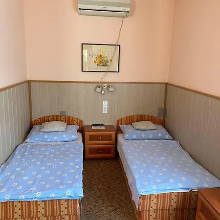 Eszter Vendeghaz Bed and Breakfast Χάρτα