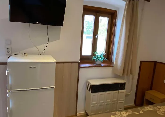 Eszter Vendeghaz Bed & Breakfast Harta